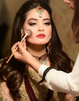 78f7f-party-makeup-270-x-344.jpg